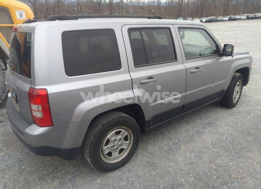 Photo 4 of 2014 Jeep Patriot SPORT (VIN 1C4NJPBB2ED779735)