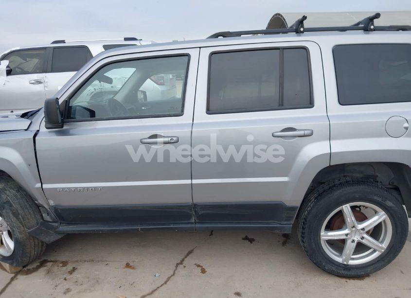 Photo 15 of 2014 Jeep Patriot SPORT (VIN 1C4NJPBB2ED850934)
