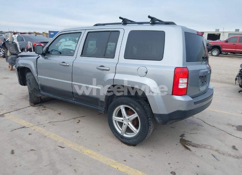Photo 3 of 2014 Jeep Patriot SPORT (VIN 1C4NJPBB2ED850934)