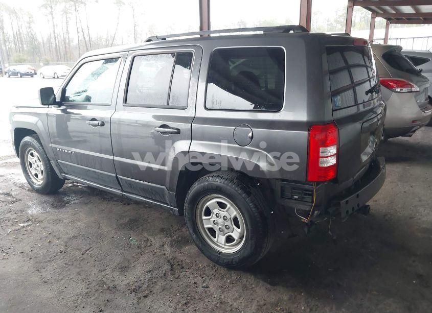 Photo 3 of 2014 Jeep Patriot SPORT (VIN 1C4NJPBB2ED881276)