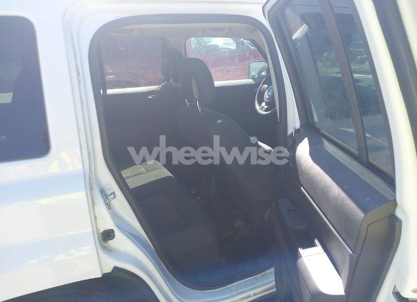 Photo 8 of 2014 Jeep Patriot SPORT (VIN 1C4NJPBB2ED906063)