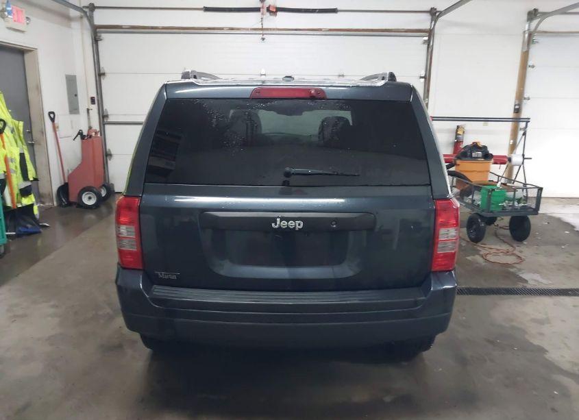 Photo 16 of 2015 Jeep Patriot SPORT (VIN 1C4NJPBB2FD158271)