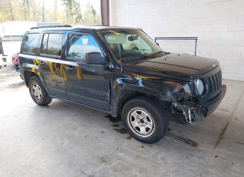 2015 Jeep Patriot SPORT (VIN 1C4NJPBB2FD361368) main photo