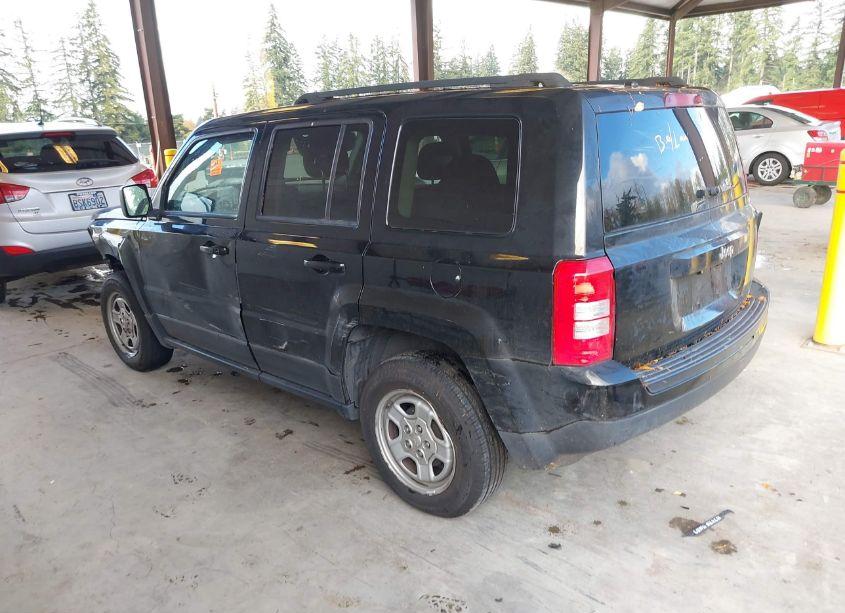 Photo 3 of 2015 Jeep Patriot SPORT (VIN 1C4NJPBB2FD361368)