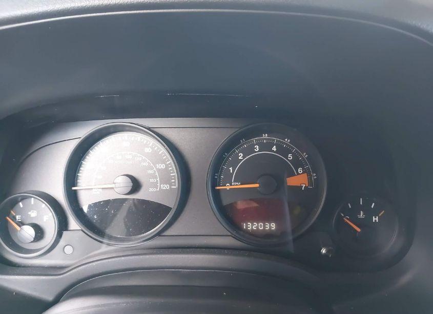 Photo 7 of 2015 Jeep Patriot SPORT (VIN 1C4NJPBB2FD361368)