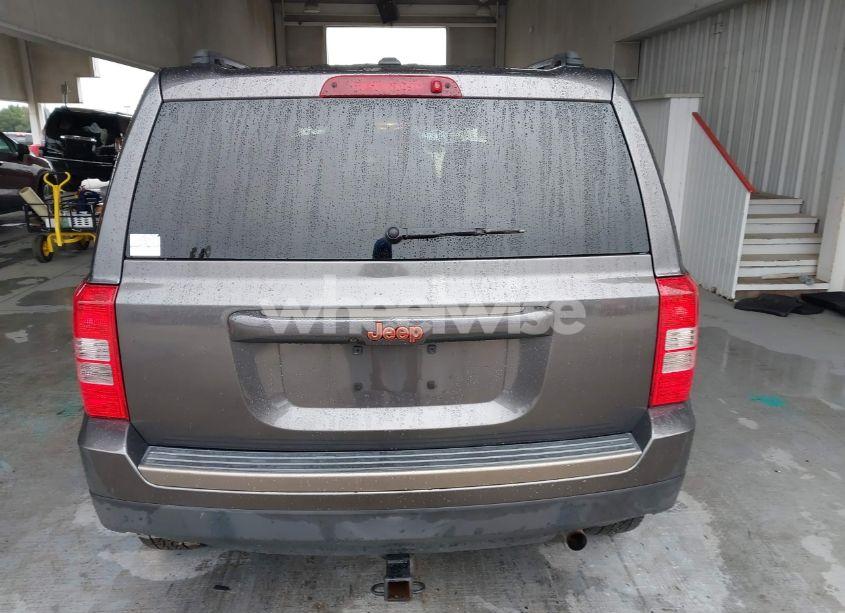 Photo 16 of 2017 Jeep Patriot 75TH ANNIVERSARY EDITION FWD (VIN 1C4NJPBB2HD120350)