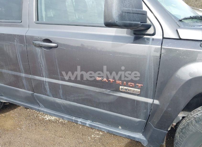 Photo 17 of 2017 Jeep Patriot 75TH ANNIVERSARY EDITION FWD (VIN 1C4NJPBB2HD132143)