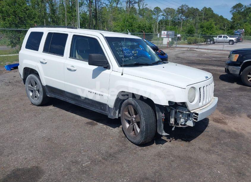 2014 Jeep Patriot SPORT (VIN 1C4NJPBB3ED618570) main photo
