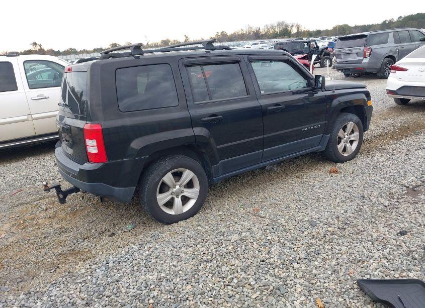 Photo 4 of 2015 Jeep Patriot SPORT (VIN 1C4NJPBB3FD107877)