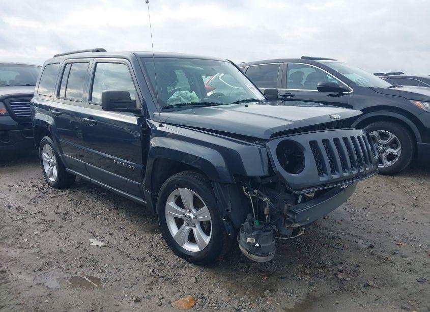 2015 Jeep Patriot SPORT (VIN 1C4NJPBB3FD236007) main photo