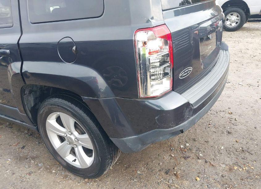 Photo 19 of 2015 Jeep Patriot SPORT (VIN 1C4NJPBB3FD236007)