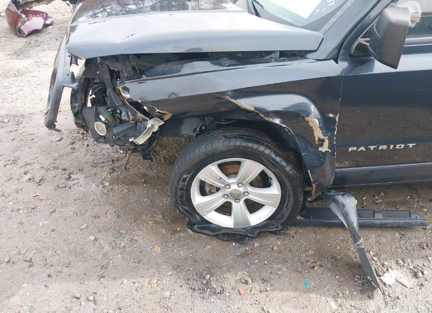 Photo 6 of 2015 Jeep Patriot SPORT (VIN 1C4NJPBB3FD236007)