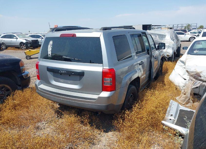 Photo 4 of 2015 Jeep Patriot SPORT (VIN 1C4NJPBB3FD419567)