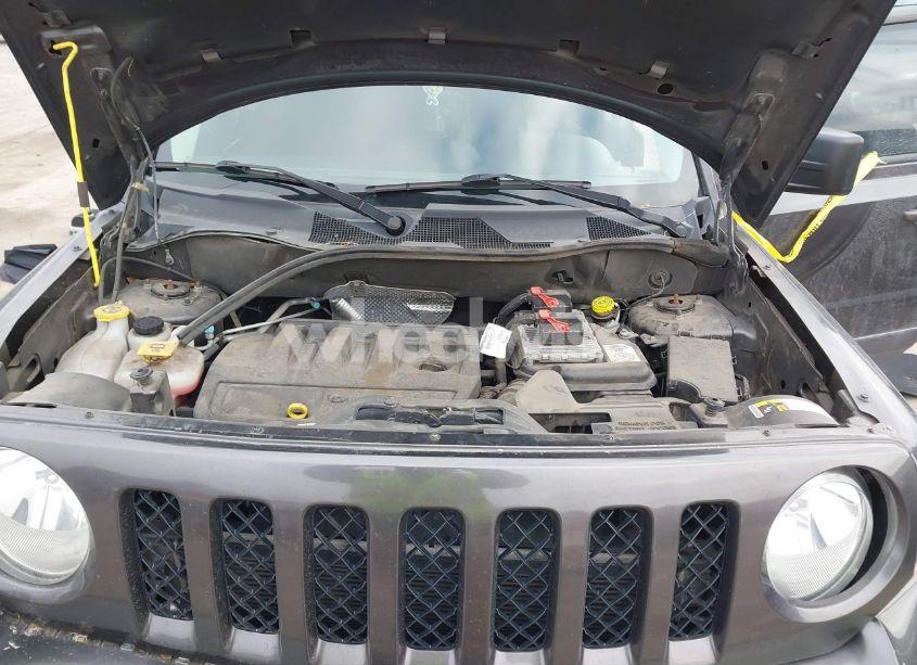 Photo 10 of 2016 Jeep Patriot SPORT (VIN 1C4NJPBB3GD569549)