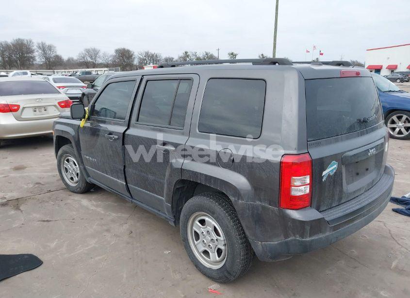 Photo 3 of 2016 Jeep Patriot SPORT (VIN 1C4NJPBB3GD569549)