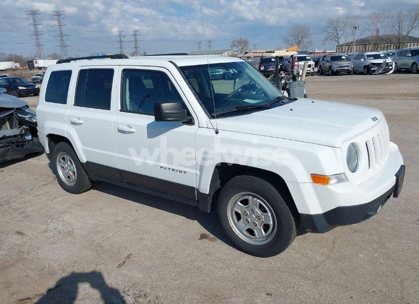 2016 Jeep Patriot SPORT (VIN 1C4NJPBB3GD590420) main photo