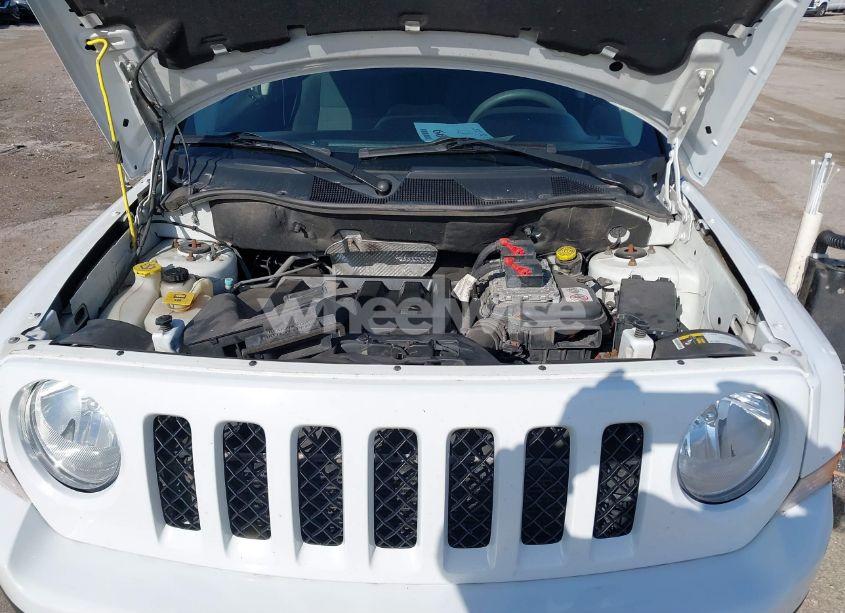 Photo 10 of 2016 Jeep Patriot SPORT (VIN 1C4NJPBB3GD590420)