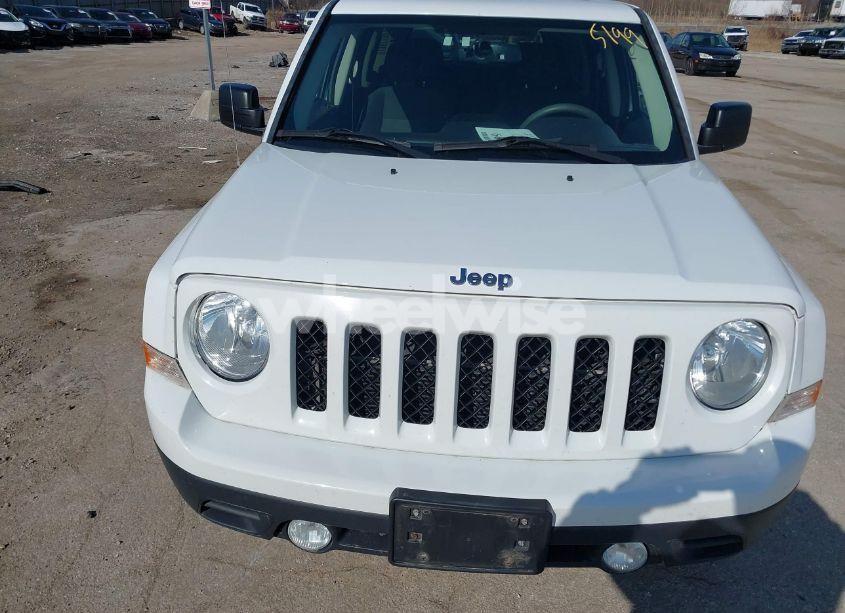 Photo 6 of 2016 Jeep Patriot SPORT (VIN 1C4NJPBB3GD590420)
