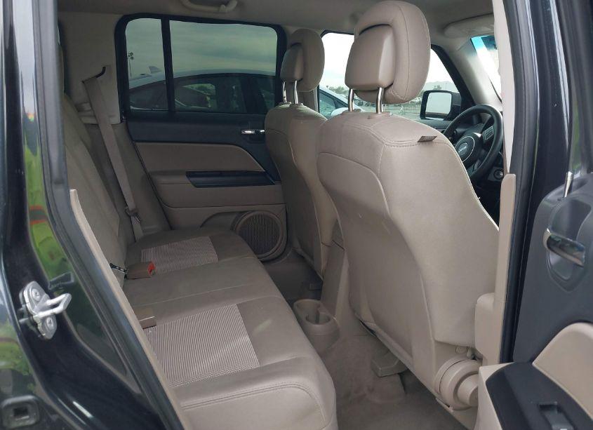 Photo 8 of 2014 Jeep Patriot SPORT (VIN 1C4NJPBB4ED793636)