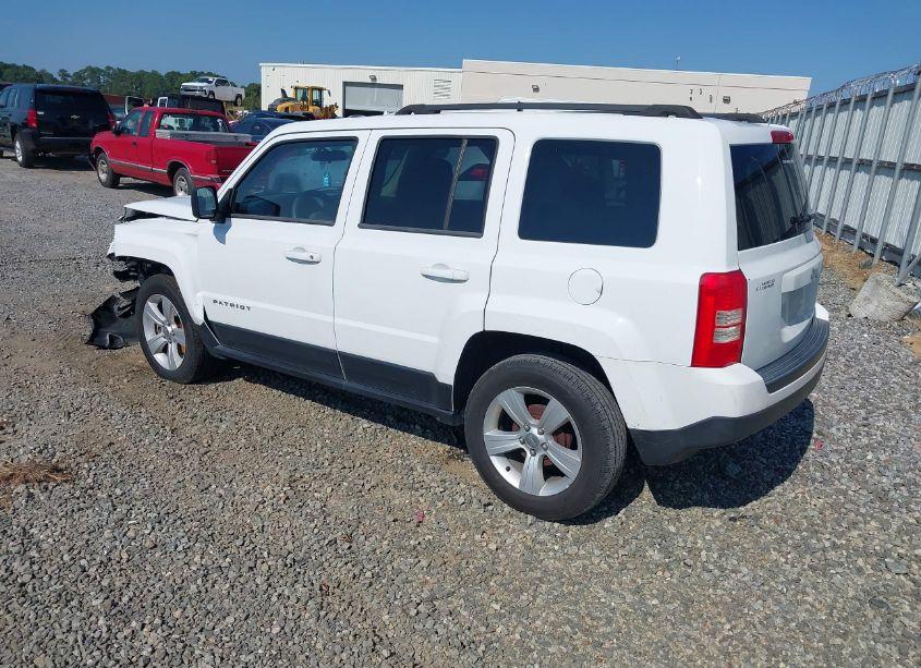 Photo 3 of 2014 Jeep Patriot SPORT (VIN 1C4NJPBB4ED813349)