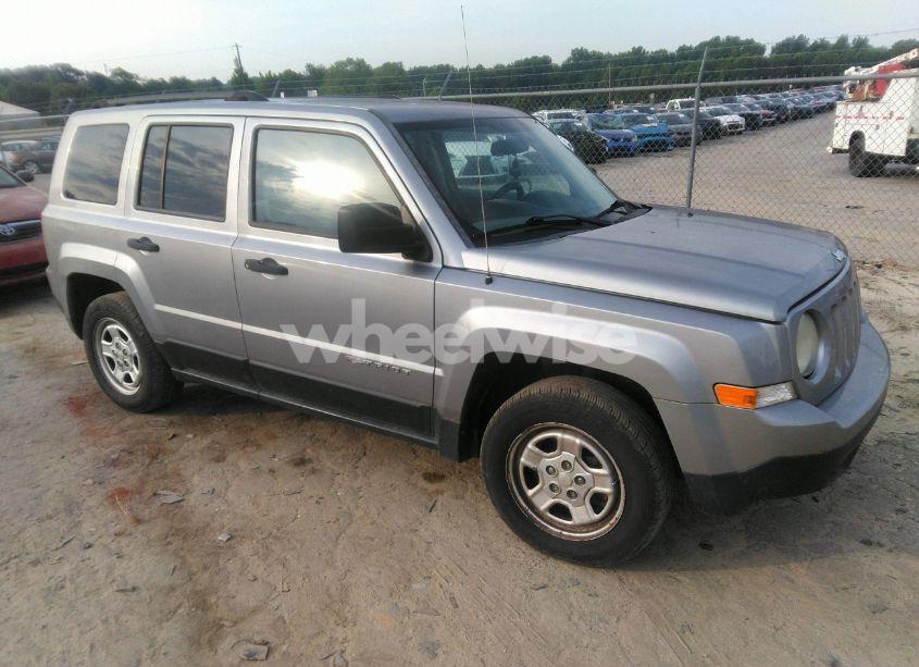 2014 Jeep Patriot SPORT (VIN 1C4NJPBB4ED853771) main photo