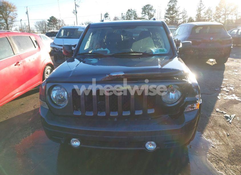 Photo 12 of 2016 Jeep Patriot 75TH ANNIVERSARY (VIN 1C4NJPBB4GD792117)