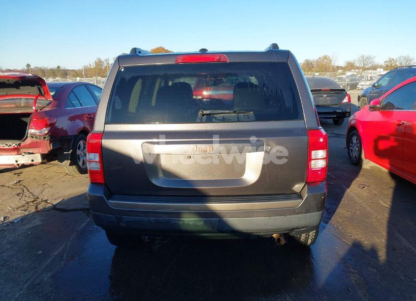 Photo 16 of 2016 Jeep Patriot 75TH ANNIVERSARY (VIN 1C4NJPBB4GD792117)