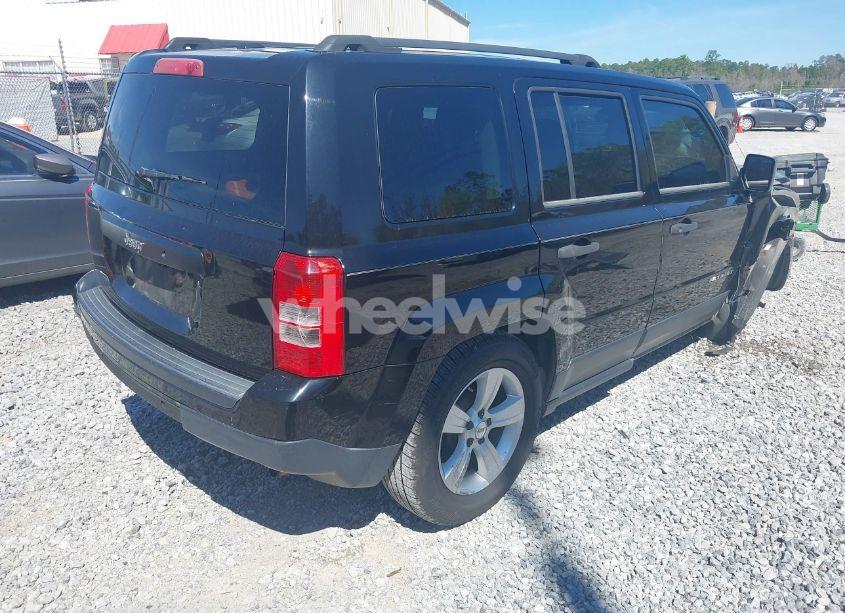 Photo 4 of 2014 Jeep Patriot SPORT (VIN 1C4NJPBB5ED842780)