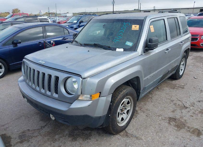 Photo 2 of 2015 Jeep Patriot SPORT (VIN 1C4NJPBB5FD329272)