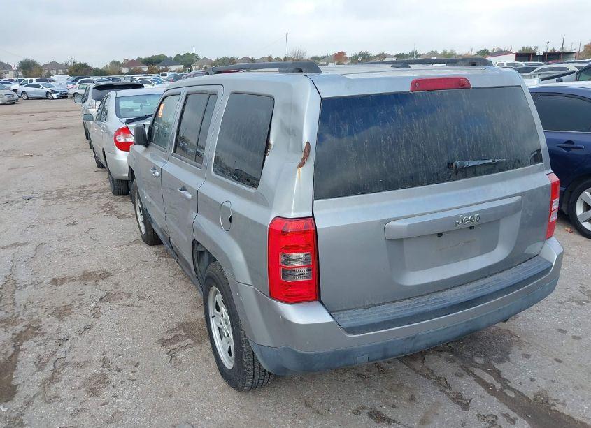 Photo 3 of 2015 Jeep Patriot SPORT (VIN 1C4NJPBB5FD329272)