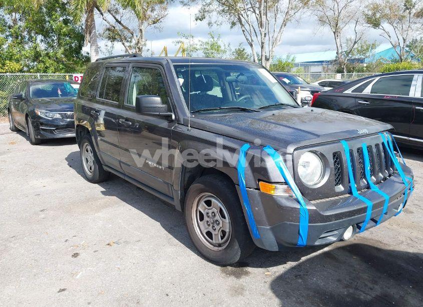 2015 Jeep Patriot SPORT (VIN 1C4NJPBB5FD348985) main photo