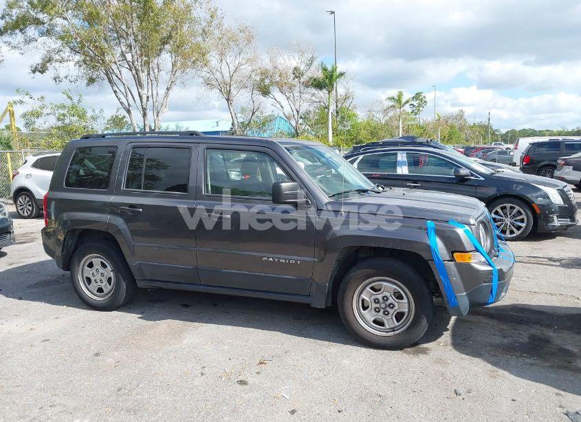 Photo 13 of 2015 Jeep Patriot SPORT (VIN 1C4NJPBB5FD348985)