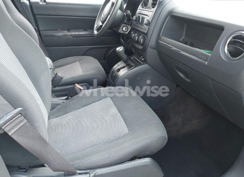 Photo 5 of 2015 Jeep Patriot SPORT (VIN 1C4NJPBB5FD348985)