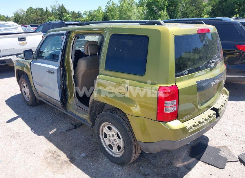 Photo 3 of 2012 Jeep Patriot SPORT (VIN 1C4NJPBB6CD589661)