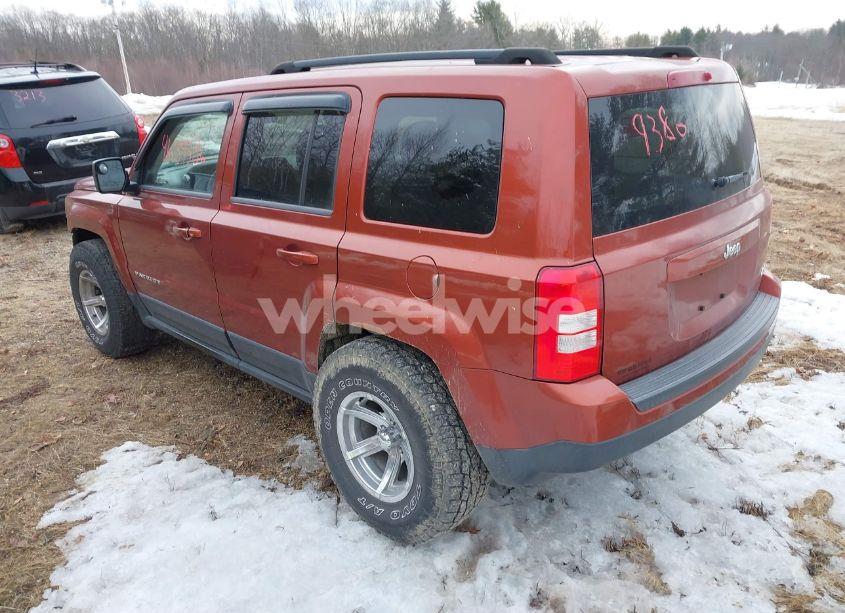 Photo 3 of 2012 Jeep Patriot SPORT (VIN 1C4NJPBB6CD589675)