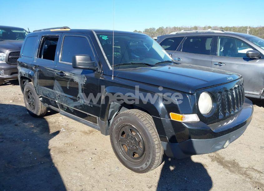 Photo 13 of 2014 Jeep Patriot SPORT (VIN 1C4NJPBB6ED671313)