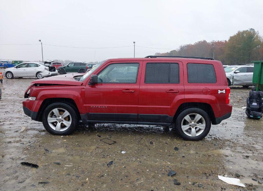 Photo 14 of 2014 Jeep Patriot SPORT (VIN 1C4NJPBB6ED853304)