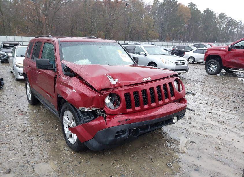 Photo 6 of 2014 Jeep Patriot SPORT (VIN 1C4NJPBB6ED853304)