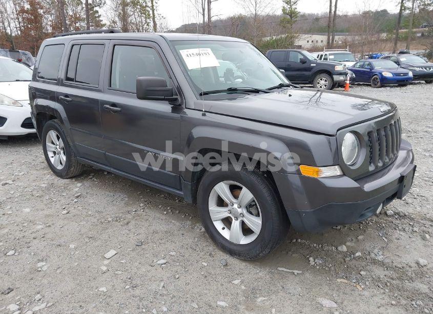 2015 Jeep Patriot SPORT (VIN 1C4NJPBB6FD305689) main photo