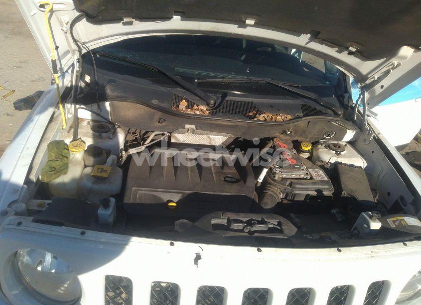 Photo 10 of 2015 Jeep Patriot SPORT (VIN 1C4NJPBB6FD342242)