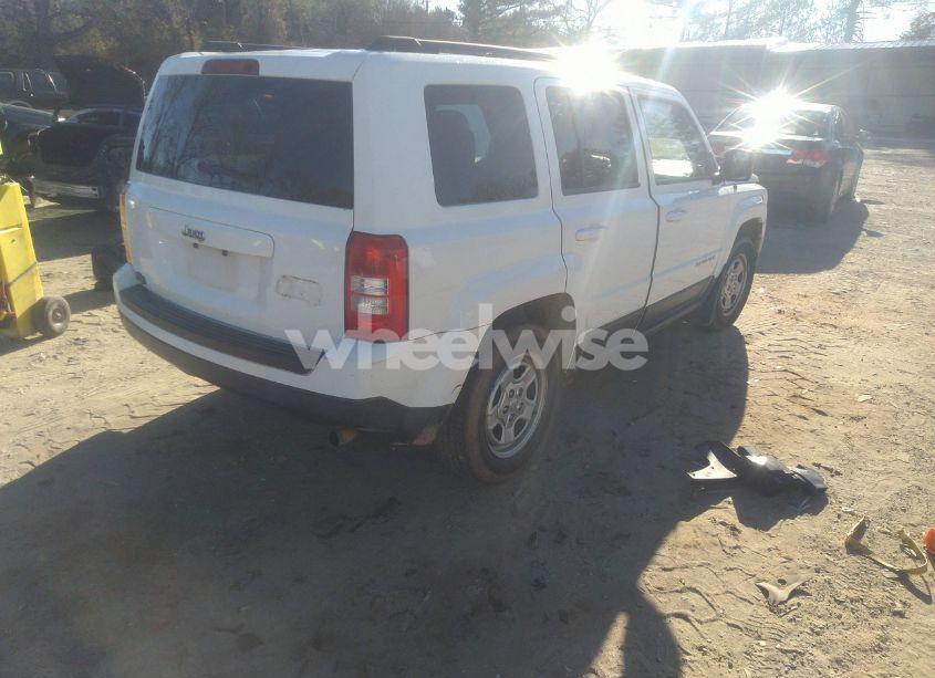 Photo 4 of 2015 Jeep Patriot SPORT (VIN 1C4NJPBB6FD342242)