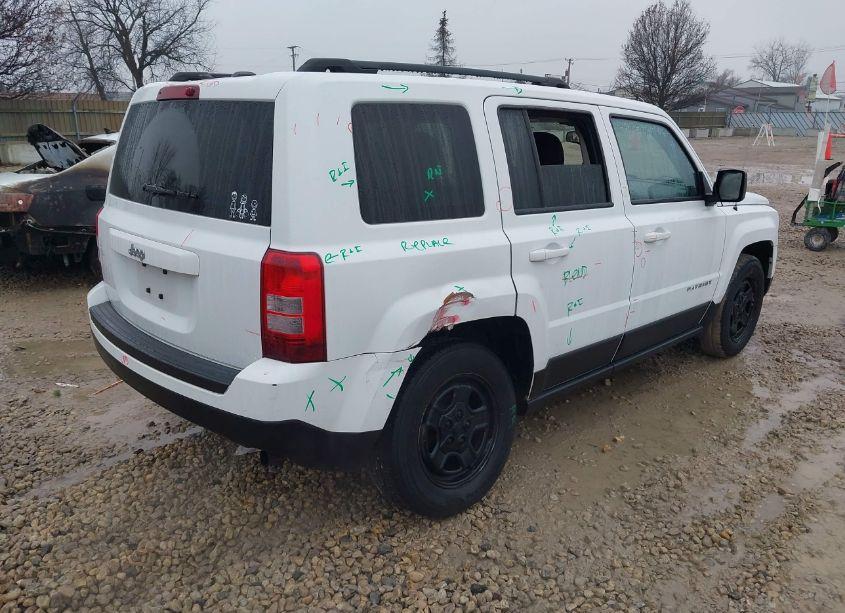 Photo 4 of 2014 Jeep Patriot SPORT (VIN 1C4NJPBB7ED830453)