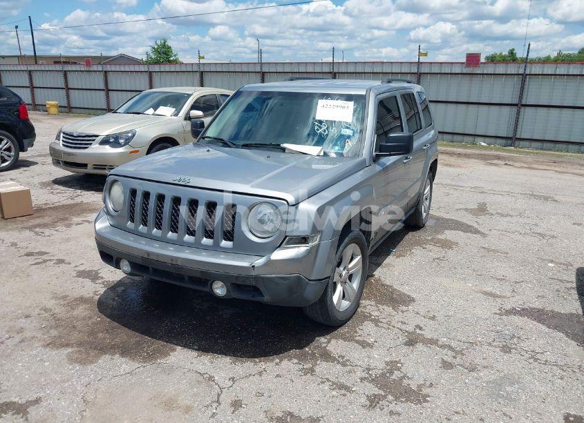 Photo 2 of 2014 Jeep Patriot SPORT (VIN 1C4NJPBB7ED862805)