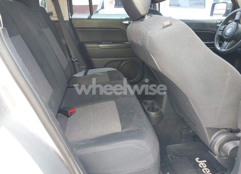 Photo 8 of 2014 Jeep Patriot SPORT (VIN 1C4NJPBB7ED862805)