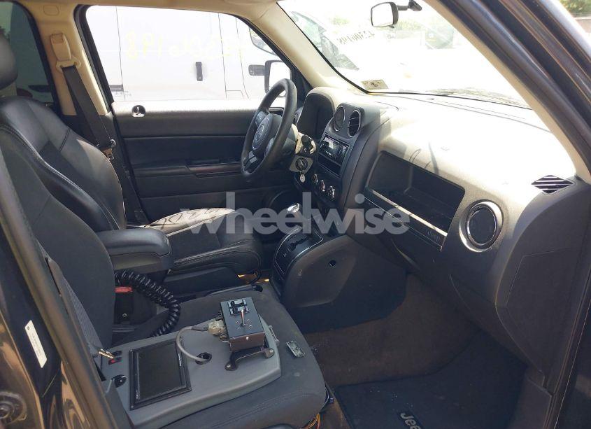 Photo 5 of 2015 Jeep Patriot SPORT (VIN 1C4NJPBB7FD106912)