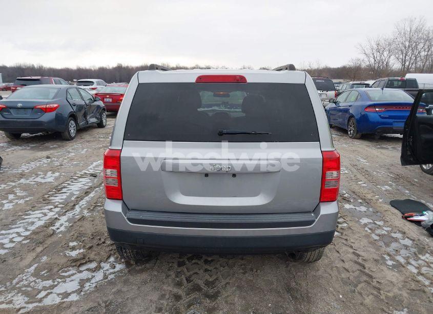 Photo 16 of 2015 Jeep Patriot SPORT (VIN 1C4NJPBB7FD179407)