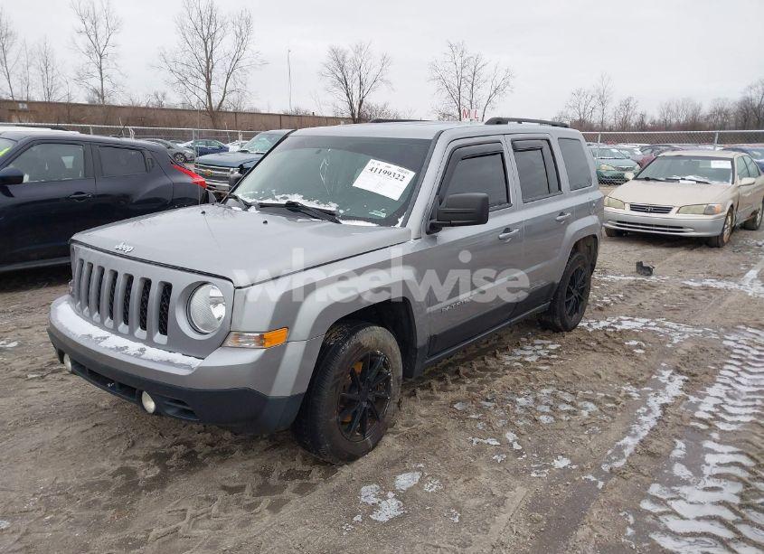 Photo 2 of 2015 Jeep Patriot SPORT (VIN 1C4NJPBB7FD179407)