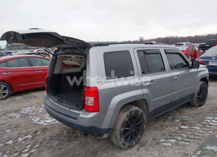 Photo 4 of 2015 Jeep Patriot SPORT (VIN 1C4NJPBB7FD179407)