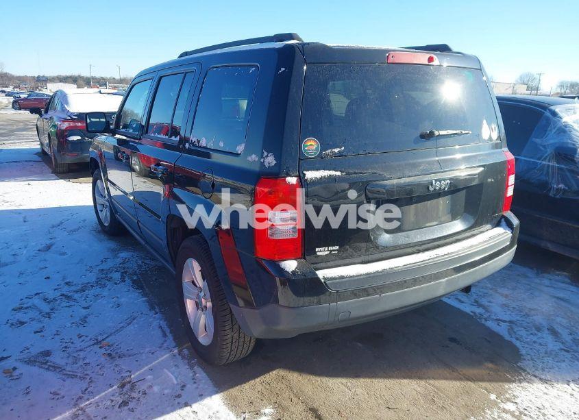 Photo 3 of 2015 Jeep Patriot SPORT (VIN 1C4NJPBB7FD349443)
