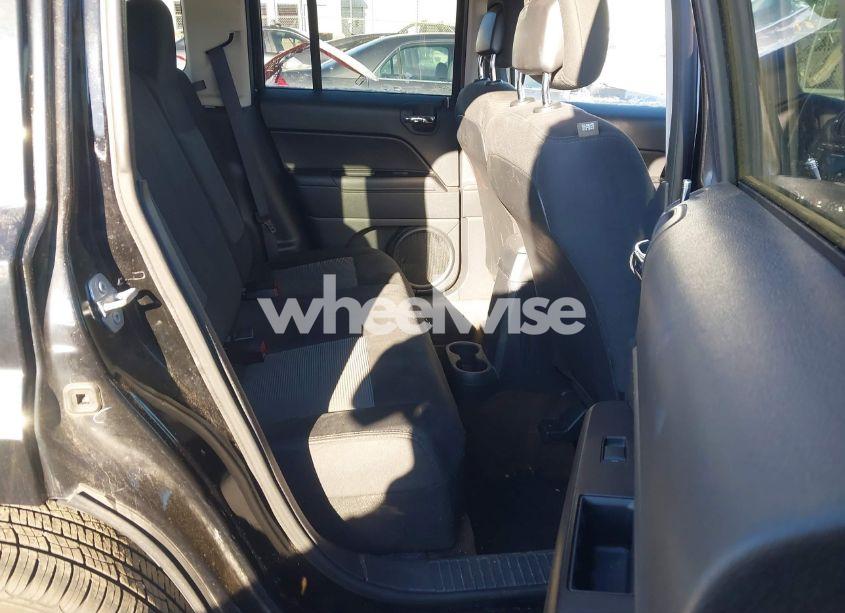 Photo 8 of 2015 Jeep Patriot SPORT (VIN 1C4NJPBB7FD349443)